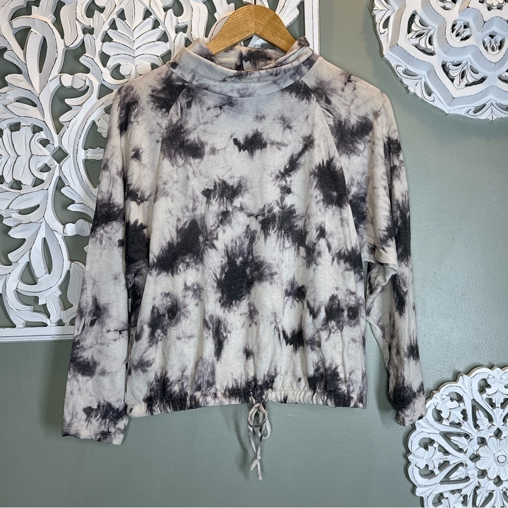 Lush NWOT Mock Neck Tie Dy Sweatshirt Purple/Black/Blue Drawstring Hem Small